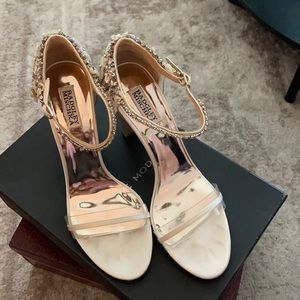 Champagne formal heels size 10. Worn one time.